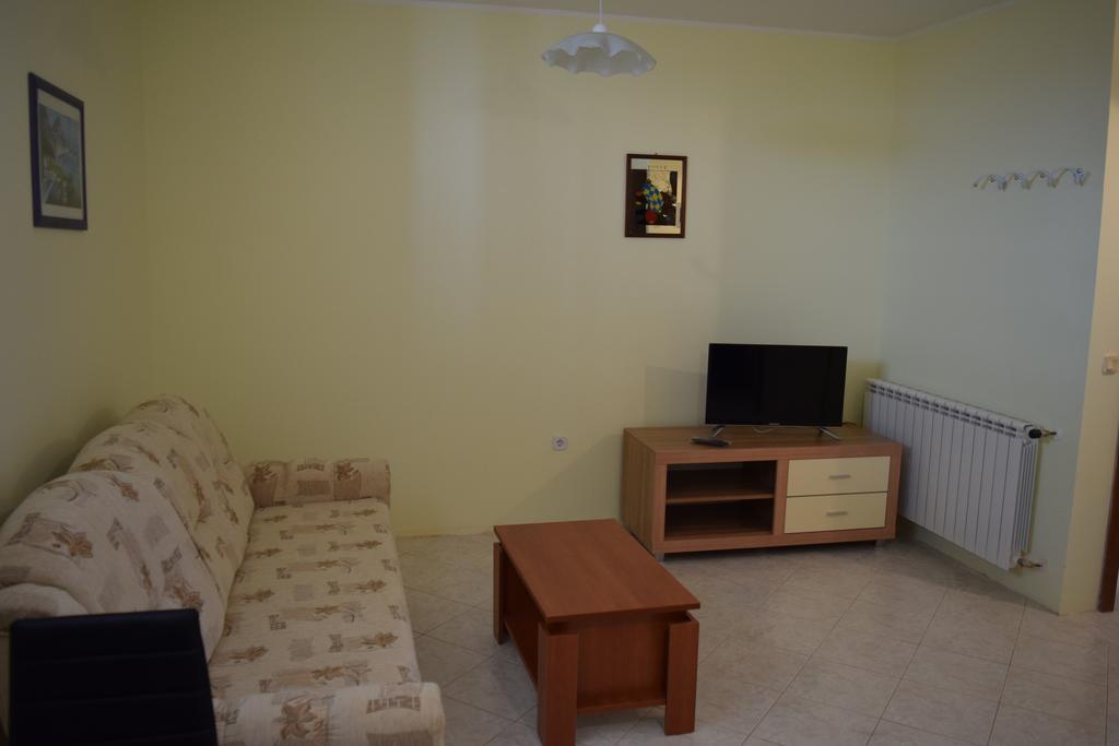 Apartment Vera Štinjan Esterno foto