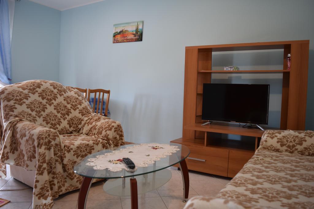 Apartment Vera Štinjan Esterno foto